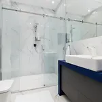 Nowoczesne Jezioro Ukiel Zatoka Mila Plaza Miejska Lägenhet *