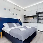 Nowoczesne Jezioro Ukiel Zatoka Mila Plaza Miejska Lägenhet *