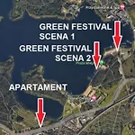 Nowoczesne Jezioro Ukiel Zatoka Mila Plaza Miejska Lägenhet