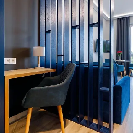 Nowoczesne Jezioro Ukiel Zatoka Mila Plaza Miejska