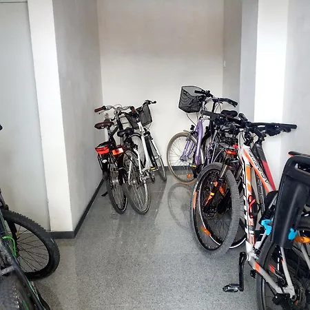 Nowoczesne Jezioro Ukiel Zatoka Mila Plaza Miejska * Olsztyn (Warmian-Masurian)